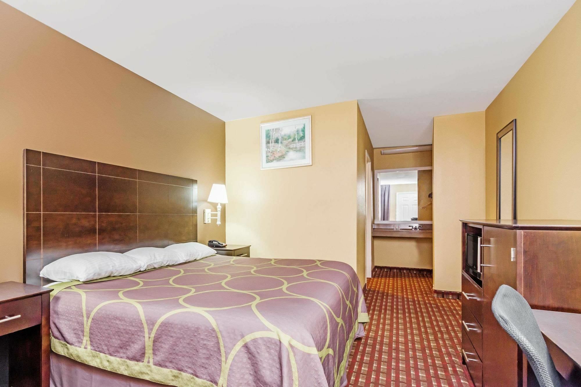 Super 8 By Wyndham Lake Charles Northeast Buitenkant foto